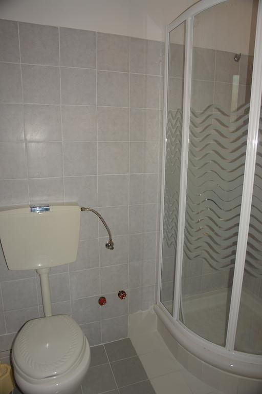 Prasoudopetra Aparthotel Agios Matthaios  Room photo
