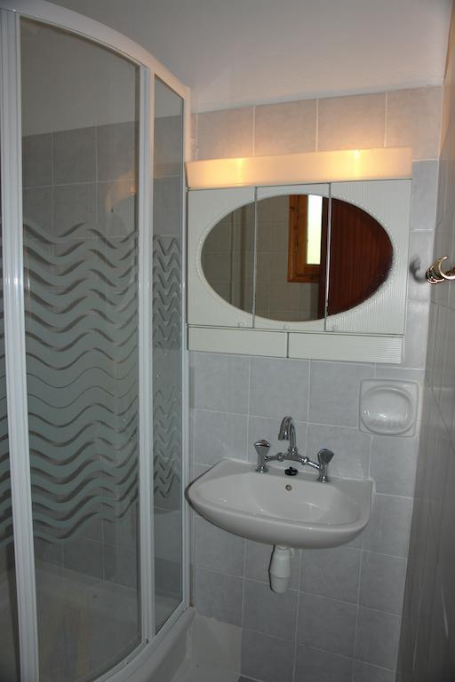 Prasoudopetra Aparthotel Agios Matthaios  Room photo